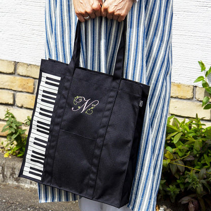【名入れ加工】 マイイニシャルレッスンバッグ 鍵盤/ト音記号 ※お好きなイニシャルを刺繍