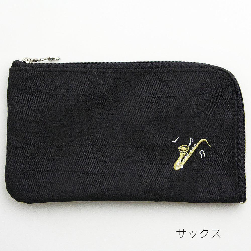 エンブロイダリー（刺繍）マルチポーチ