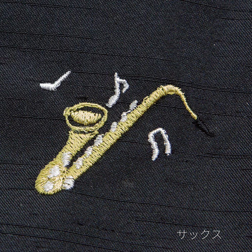 エンブロイダリー（刺繍）マルチポーチ