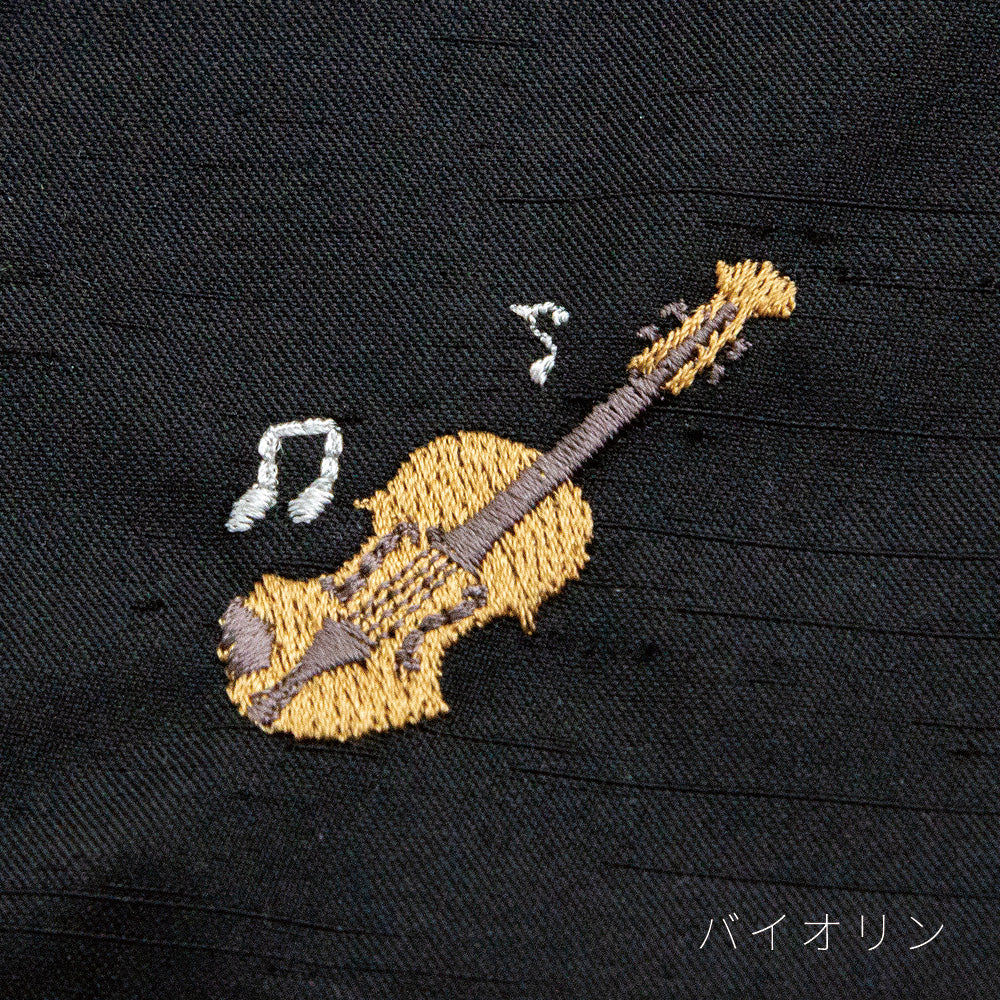 エンブロイダリー（刺繍）マルチポーチ