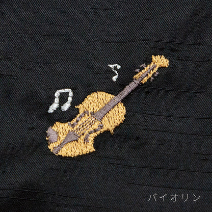 エンブロイダリー（刺繍）マルチポーチ