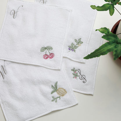 [Grabado personalizado] Pañuelo bordado para días apacibles