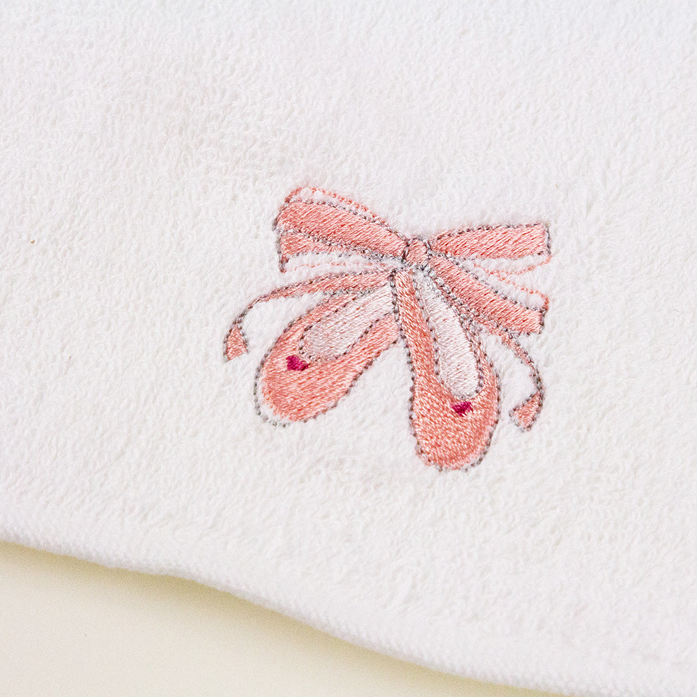 エンブロイダリー（刺繍）ハンカチタオル